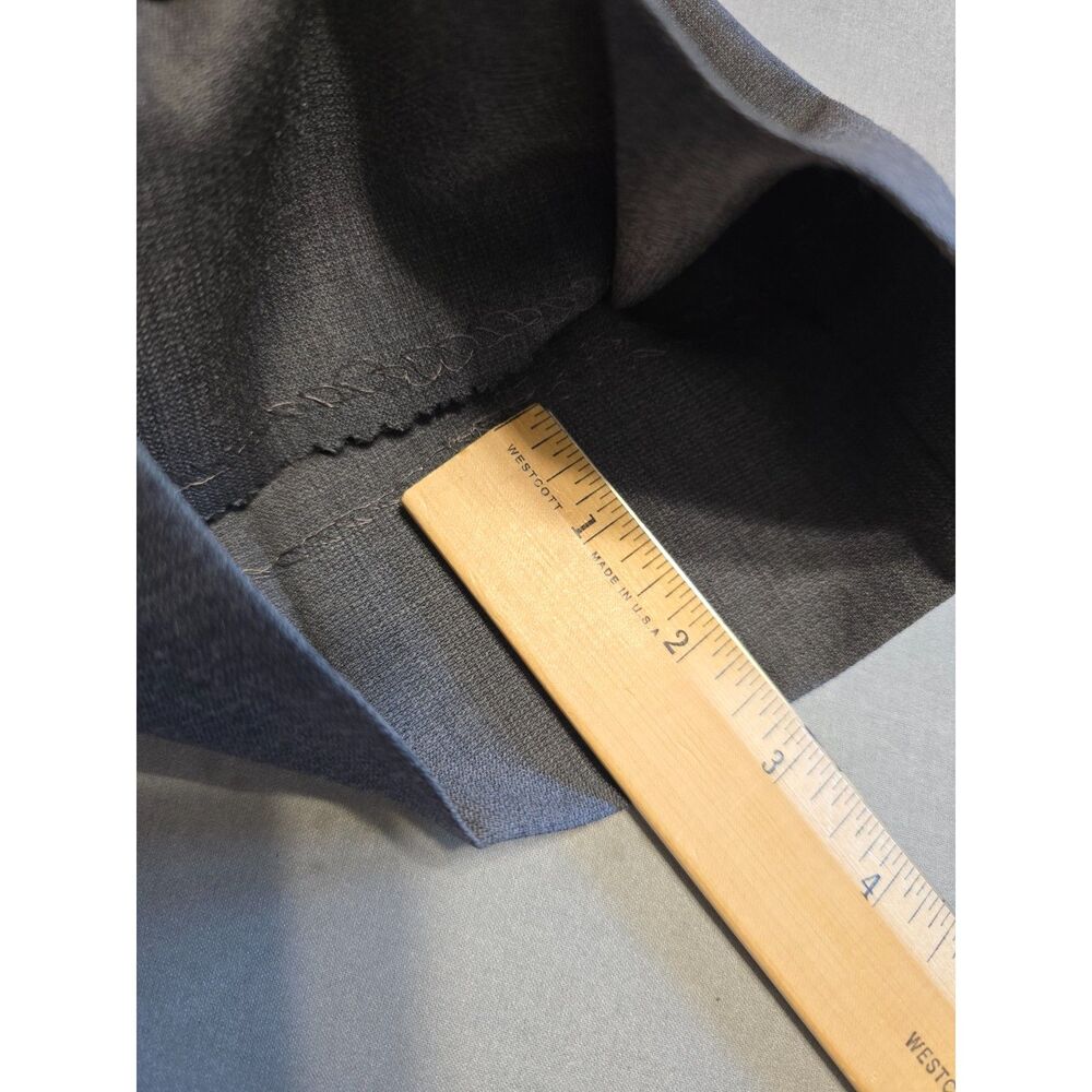 Men's Suit - 42Short - Med Gray - Double Vented. Flat front pants. Pronto Uomo - Picture 8 of 10